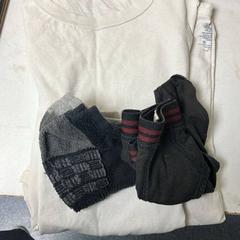 Socke & Kleidung, gemeldet von Sheraton Brussels Airport Hotel über iLost