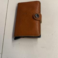 Portemonnee Wolters, zoals gemeld door HTM met iLost