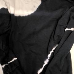 Suéter sweater, ha sido reportado por Gemeente Puurs-Sint-Amands con iLost