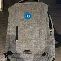 Rugzak Grijs/Zwart, zoals gemeld door Van der Valk Hotel Amsterdam-Amstel met iLost