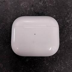 Funda airpods, segons ha informat Arriva Limburg Zuid mitjançant iLost