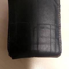 Carteira - Glorieux, como reportado por Centraal magazijn utilizando o iLost