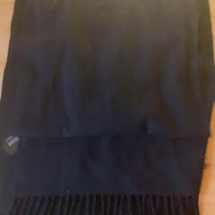 Sciarpa Navy, come riportato da MEININGER Hotel Köln West utilizzando iLost