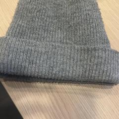 Beanie, como reportado por Pathé Groningen utilizando o iLost