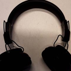 Hörlurar, rapporterat av Qbuzz ZHN med iLost