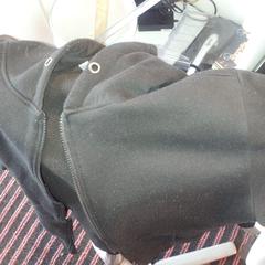 Vest, zgłoszono przez Pathé Nijmegen przy użyciu iLost