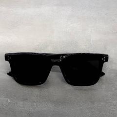 Okulary słoneczne Zwart, zgłoszono przez Arriva Friesland / Groningen przy użyciu iLost