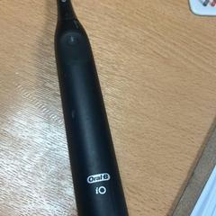 Eskuila, gisa salatu by Sheraton Brussels Airport Hotel iLost erabiliz