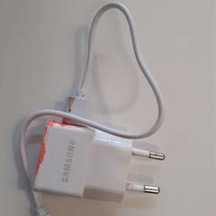 Adaptador & Cabo, como reportado por Regio Limburg - Leuven utilizando o iLost