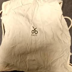 Underwear & Bag, zgłoszono przez Mövenpick Hotel Amsterdam City Centre przy użyciu iLost