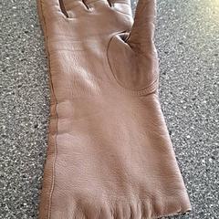 Guanti, come riportato da Connexxion Amstelveen utilizzando iLost