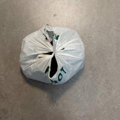 Tas  - Plastiek tas، كما تم الإبلاغ عنه بواسطة Regio Oost-Vlaanderen عبر iLost