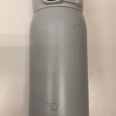 Drinking bottle, as reported by IKEA新三郷 using iLost