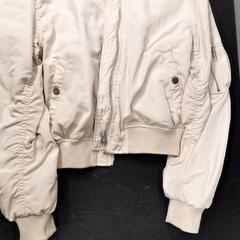 Chaqueta, segundo informou IKEA Amersfoort usando iLost