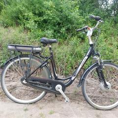 Bike Vogue Donker blauw/ zwart, as reported by Gemeente Nijkerk using iLost