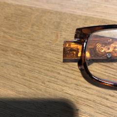 Brille Bruin, gemeldet von Designer Outlet Roermond über iLost