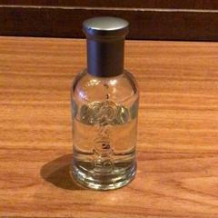 Parfém Hugo Boss, jak nahlášeno Van der Valk Hotel Emmeloord pomocí iLost