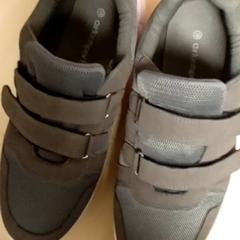 Shoe Grey, as reported by Mövenpick Hotel Amsterdam City Centre using iLost