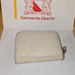 財布 Reuvers がiLostで Gemeente Utrecht によって報告されました