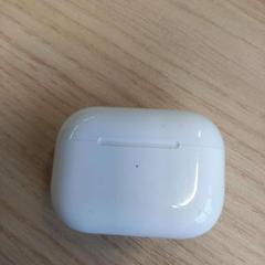 حافظة airpods، كما تم الإبلاغ عنه بواسطة Arriva West-Brabant عبر iLost