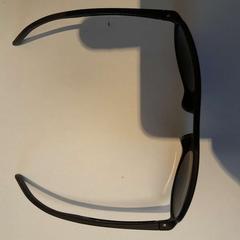 İLost kullanarak TCL tarafından bildirildiği gibi Güneş gözlüğü noire