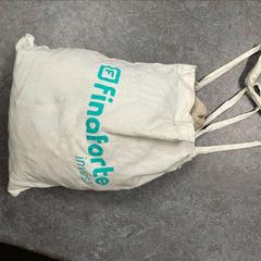 حقيبة يد Zwart leer، كما تم الإبلاغ عنه بواسطة Connexxion Noord Holland Noord Alkmaar عبر iLost