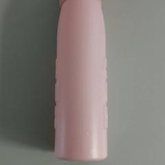 Edateko botila Roze, gisa salatu by Regio West-Vlaanderen iLost erabiliz