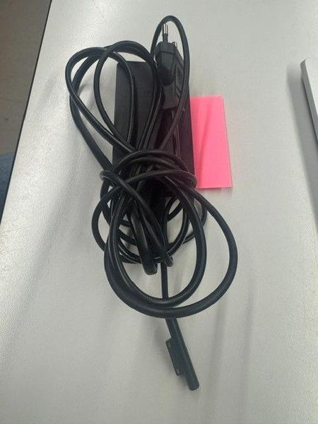 Laptop charger aparte connectiestekker