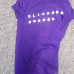 T-shirt, como reportado por Grand Hotel Amrath Kurhaus utilizando o iLost