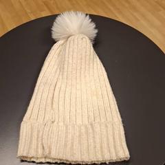 Beanie Bonet, som rapportert av IKEA Nice Saint Isidore ved bruk av iLost