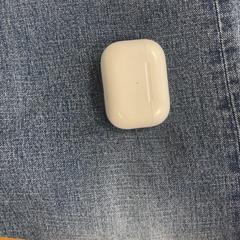 Airpod, ako bolo nahlásené Inntel Hotels Amsterdam Centre pomocou iLost