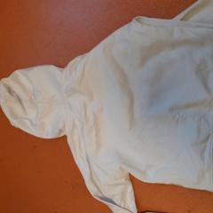 Boa hoodie blanc, as reported by TCL using iLost
