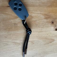 garagedeur of poort opener, Marantec digital 304, come riportato a iLost