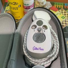 Naparovacia žehlička, ako bolo nahlásené MEININGER Hotel Berlin East Side Gallary pomocou iLost