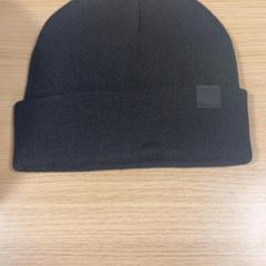 Gorro Zwarte muts, ha sido reportado por Pathé Amsterdam Noord con iLost