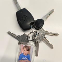 Porte-clés met foto, a été signalé par Stad Hasselt utilisant iLost