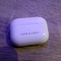 حامل سدادات الأذن، كما تم الإبلاغ عنه بواسطة EBS Tramplein عبر iLost