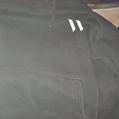 Sweat Black, a été signalé par Club Nyx/Exit Café utilisant iLost