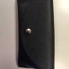 Brilleetui Leeg, som rapportert av Vrije Universiteit Amsterdam ved bruk av iLost