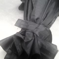 Paraplu Zwart, inklapbaar, segons ha informat Arriva Friesland / Groningen mitjançant iLost