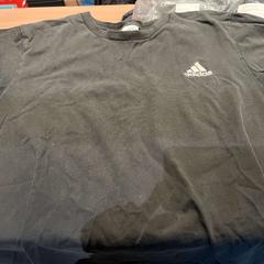 Camisa & Camises Zwart Adidas Maat L, segons ha informat Van der Valk Hotel Deventer mitjançant iLost
