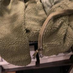 Jakke, som rapportert av Van der Valk Hotel Heerlen ved bruk av iLost