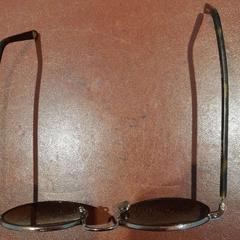 Zonnebril noire, zoals gemeld door TCL met iLost