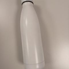 Bouteille d'eau, a été signalé par Padualaan 101 utilisant iLost