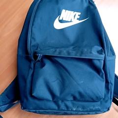 Backpack Zwart Nike, as reported by Centraal magazijn using iLost