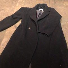 Veste Zwart, a été signalé par De Heeren van Aemstel utilisant iLost