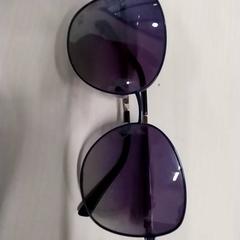 Solglasögon, rapporterat av Arriva Limburg Zuid med iLost