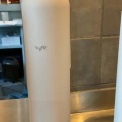 Láhev na vodu, jak nahlášeno MEININGER Hotel München City Center pomocí iLost