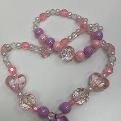 ビーズネックレス, ha sido reportado por IKEA新三郷 con iLost