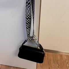 Handtasje، كما تم الإبلاغ عنه بواسطة Qbuzz ZHN عبر iLost